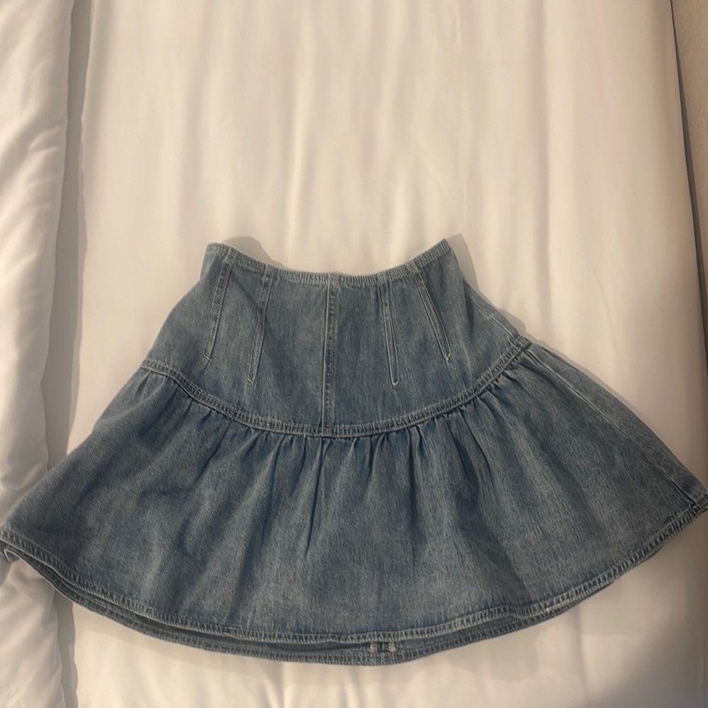 Mustard Seed denim flirty skirt. Never been worn.